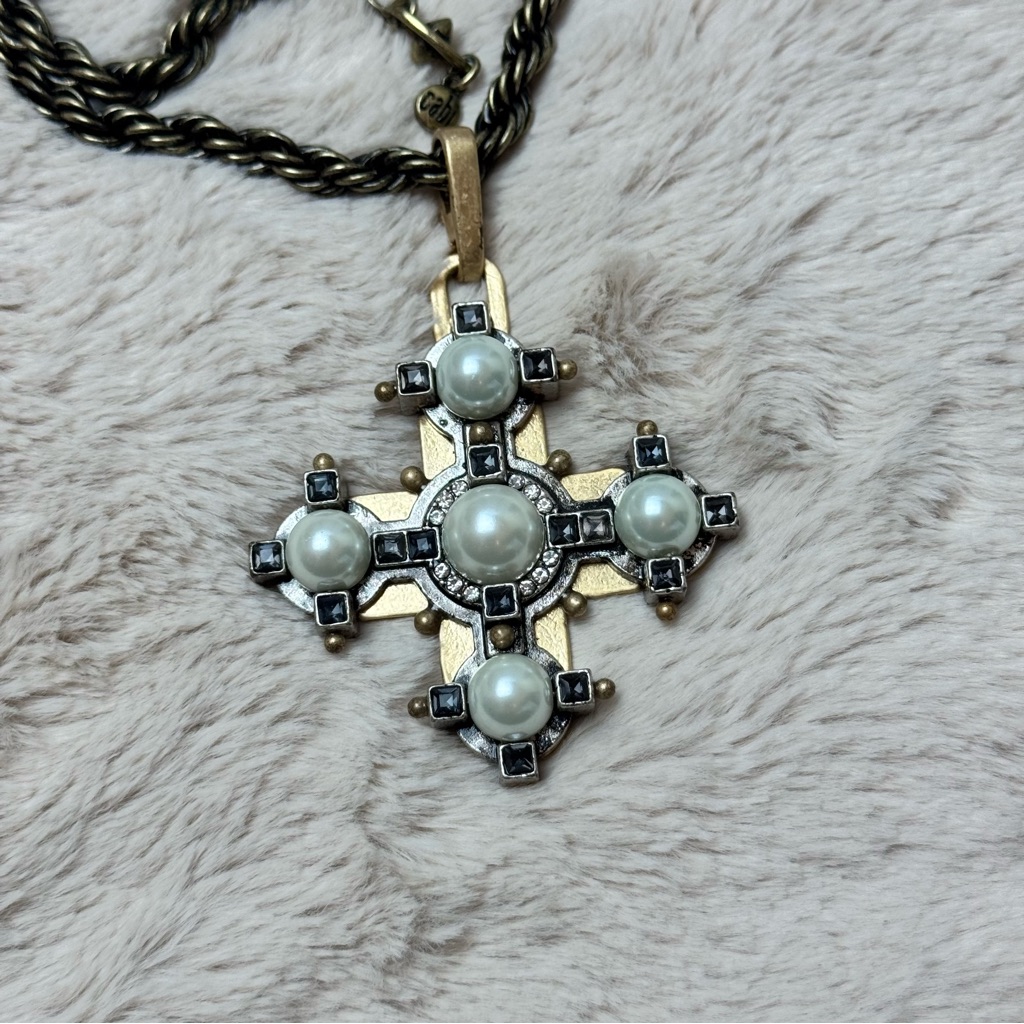 Cabi Maltese Cross Pendant Statement Necklace 65$